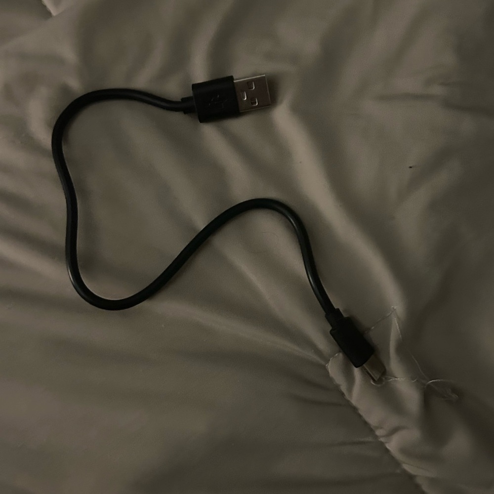 USB-C Portable Charger - Picture 8 of 8